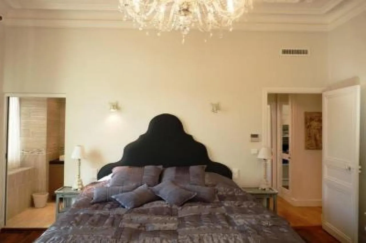 Luxury Three Bed Apartment In Cannes Just A Couple Of Minutes Walk To The Palais And Beaches 669