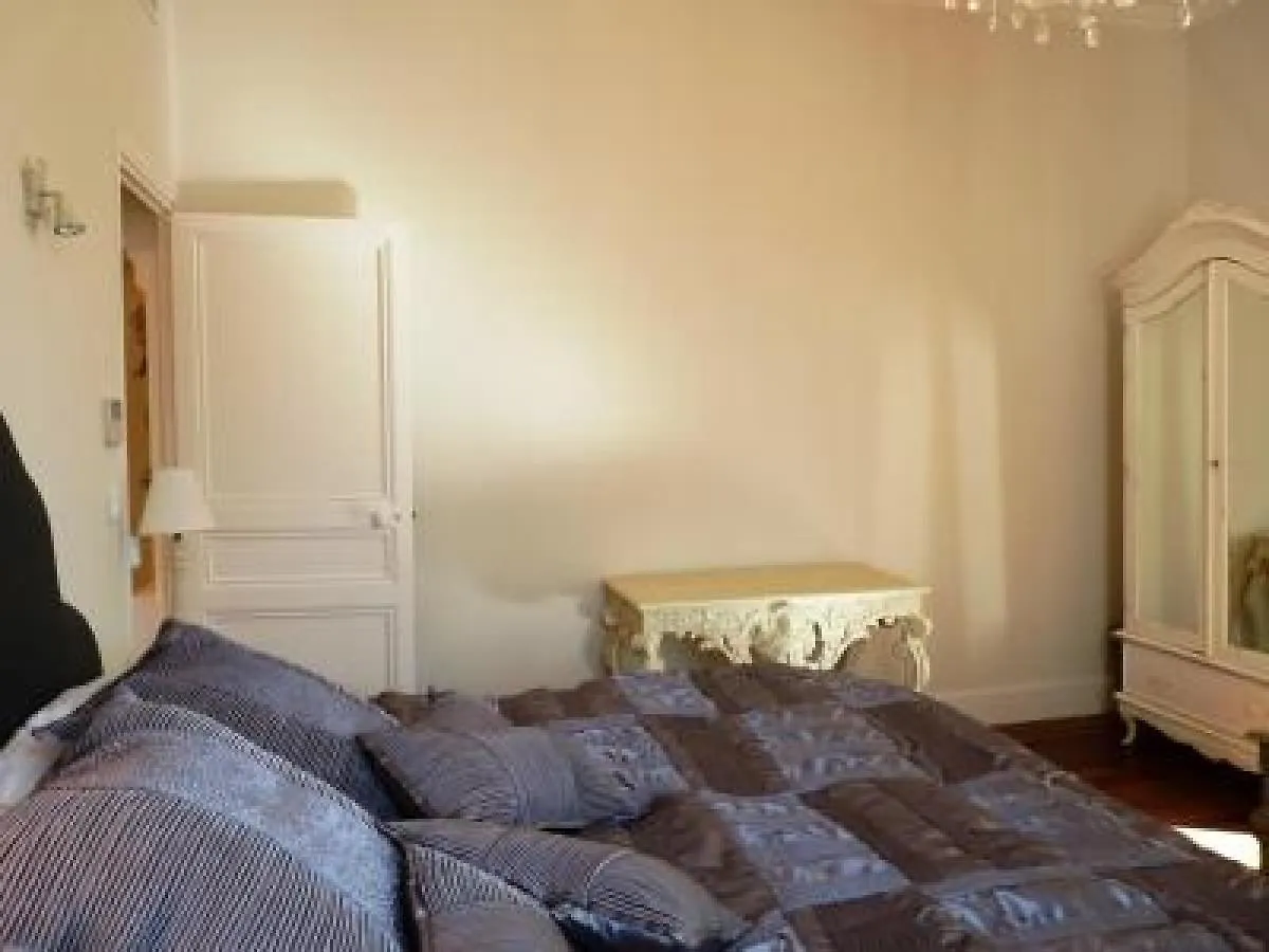Luxury Three Bed Apartment In Cannes Just A Couple Of Minutes Walk To The Palais And Beaches 669