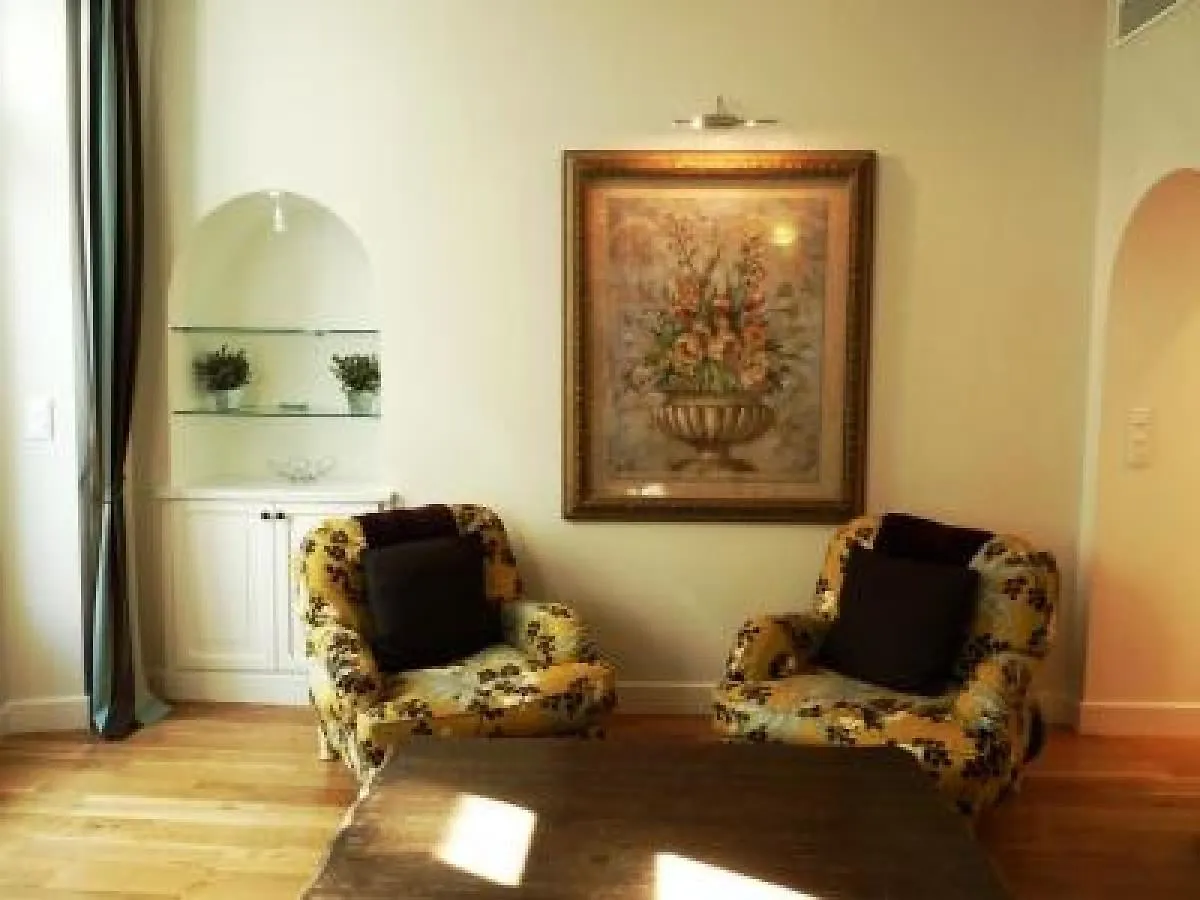 Luxury Three Bed Apartment In Cannes Just A Couple Of Minutes Walk To The Palais And Beaches 669