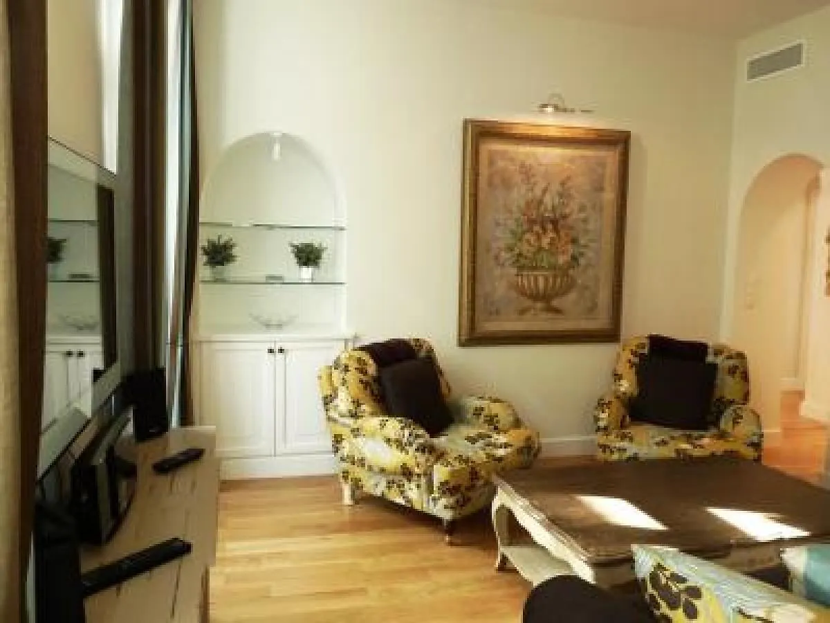 Luxury Three Bed Apartment In Cannes Just A Couple Of Minutes Walk To The Palais And Beaches 669