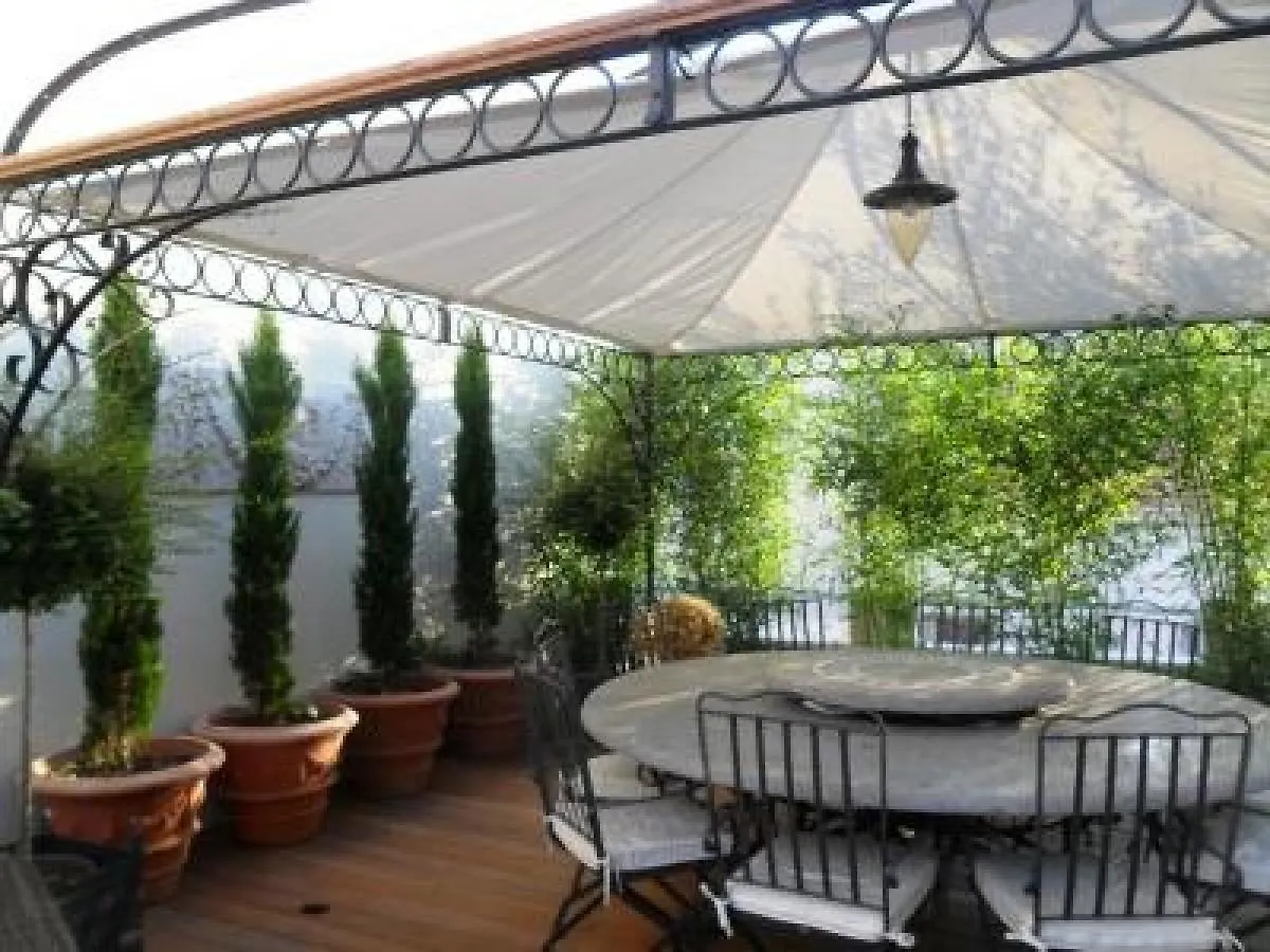 Luxury Three Bed Apartment In Cannes Just A Couple Of Minutes Walk To The Palais And Beaches 669