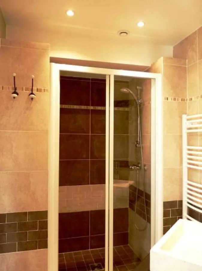 Luxury Three Bed Apartment In Cannes Just A Couple Of Minutes Walk To The Palais And Beaches 669 0*,