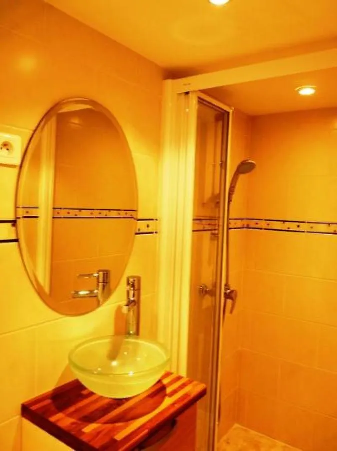 Luxury Three Bed Apartment In Cannes Just A Couple Of Minutes Walk To The Palais And Beaches 669 France