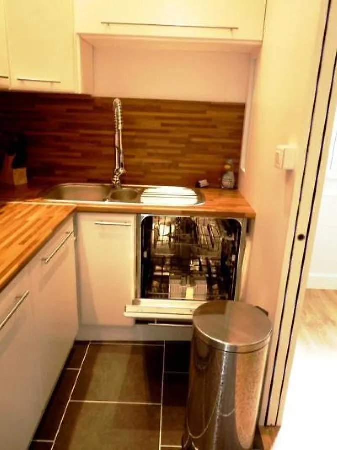 Luxury Three Bed Apartment In Cannes Just A Couple Of Minutes Walk To The Palais And Beaches 669